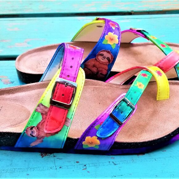 NEW  Size 9 Tie-Dye Toe-Ring Sandals with Sloths! - Picture 3 of 5